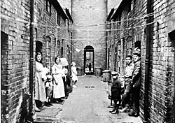 Slum conditions in Parr's Yard, Page Street, Nottingham in 1931.