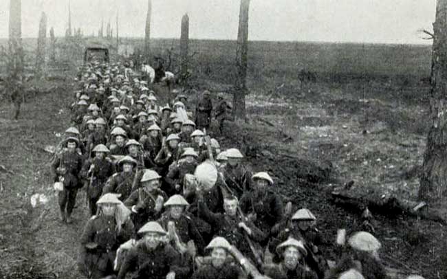 2/8th Batallion, The Sherwood Rangers Regiment, marching the front line in France. 