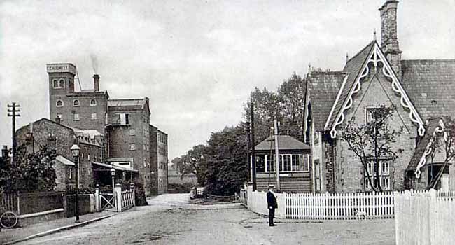 Caudwell's Mill and Southwell railway station, c.1905.
